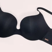 Royal Miracle Sweetheart, color negro