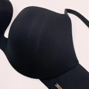 Royal Miracle Sweetheart, color negro