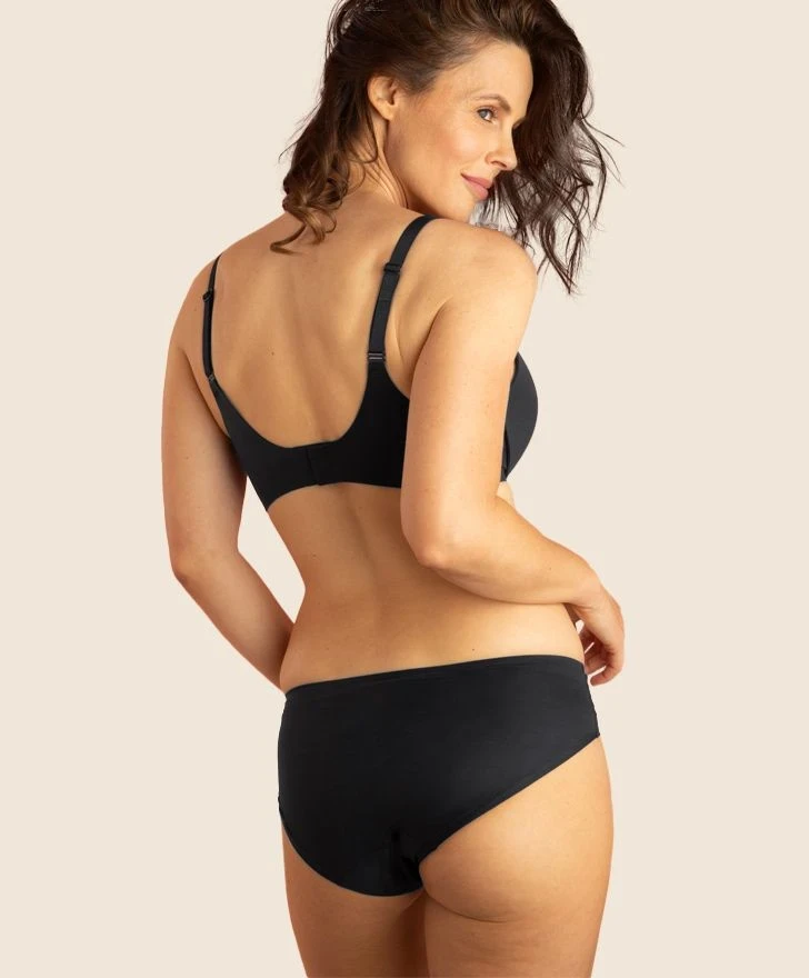 Shorty Fit classic, color black