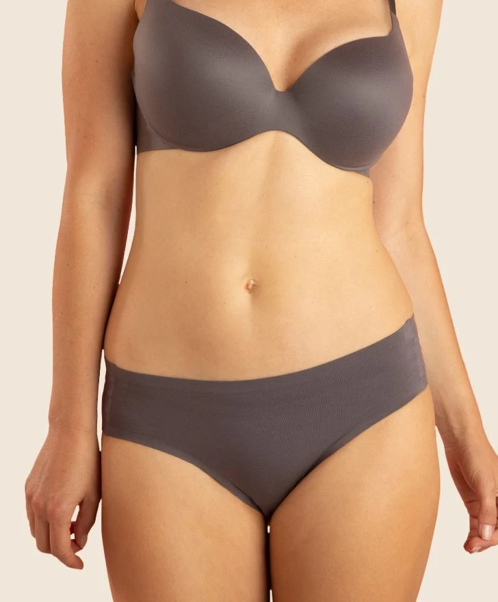 Shorty Fit clásico, color Gris Glaciar